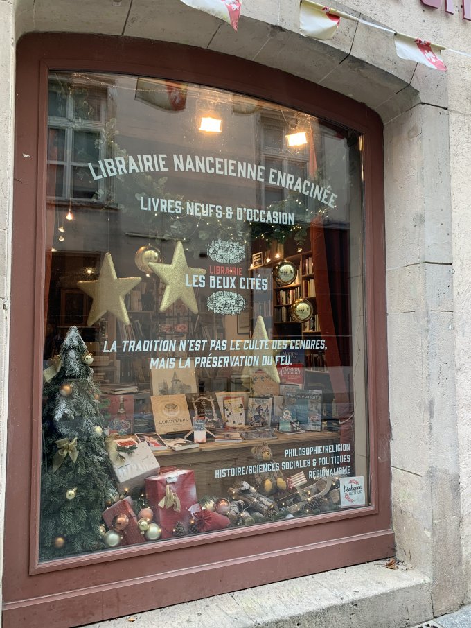 Noël s'installe dans la librairie photo 2